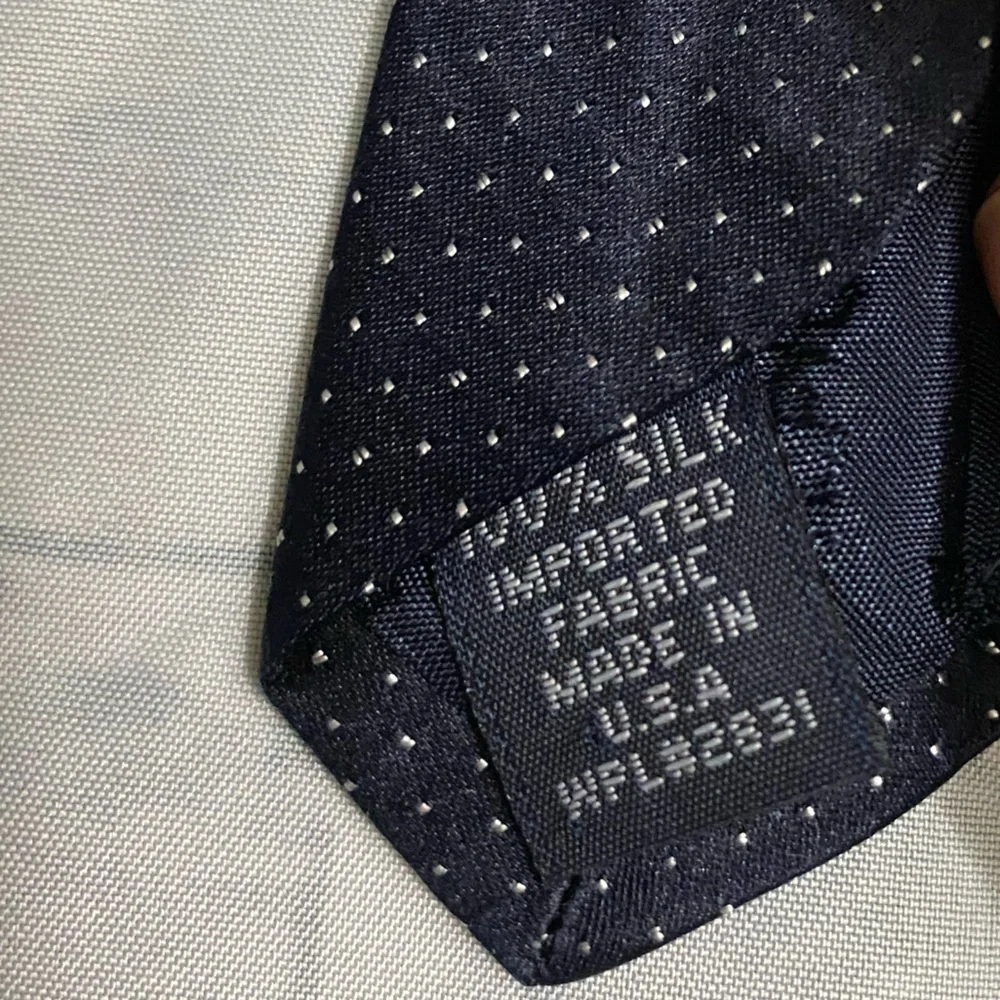 TOMMY HILFIGER RED BLUE WHITE STRIPES SILK REPP NECKTIE TIE